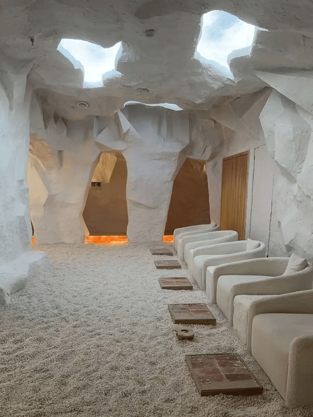 冷场这八种冬日消费火热升温CQ9电子游戏网站冷冬不(图2) 冷场这八种冬日消费火热升温CQ9电子游戏网站冷冬不(图2)