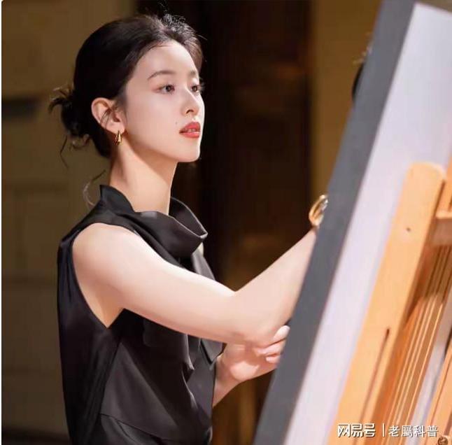 次搭上杜海涛的章泽天野心终于藏不住了CQ9电子平台网站风水轮流转！这一(图9)