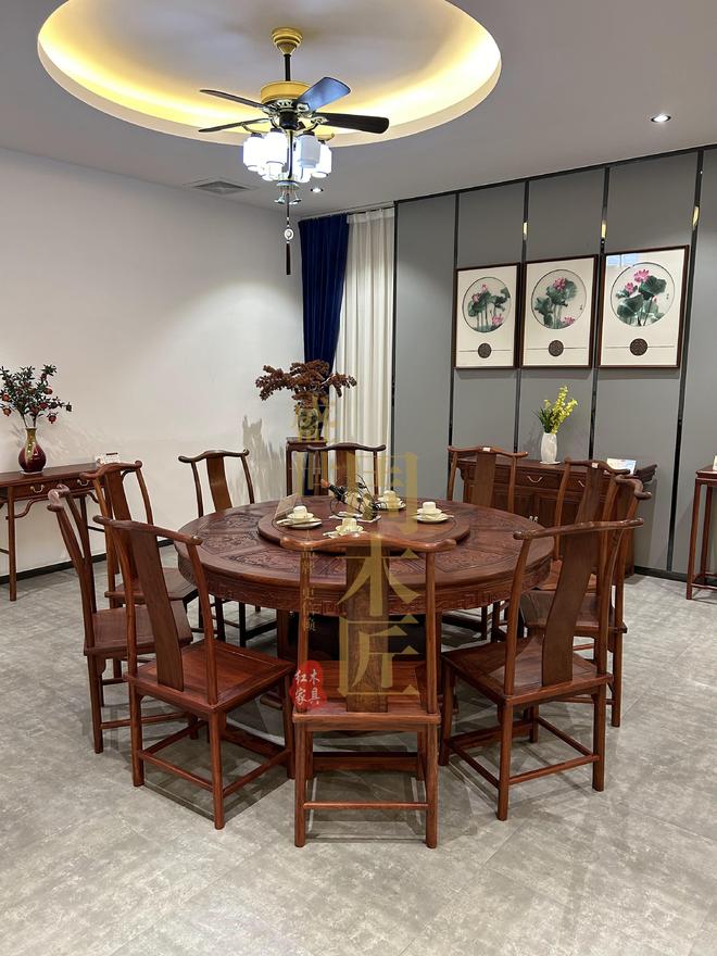 木匠:红木餐桌口碑之选CQ9电子平台盛世周(图3) 木匠:红木餐桌口碑之选CQ9电子平台盛世周(图3)