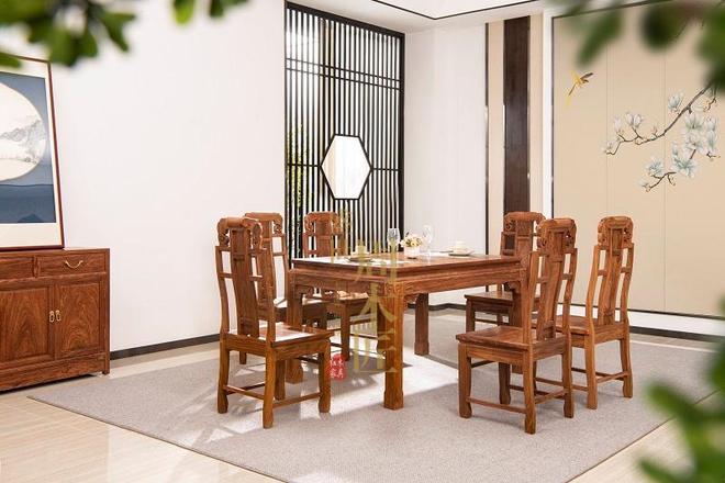 木匠：红木餐桌口碑之选CQ9电子平台盛世